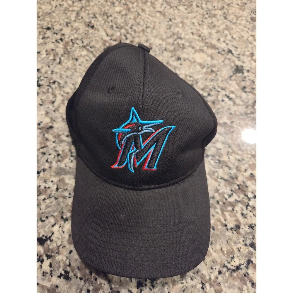 OC Sport Miami Marlins Baseball Cap Mens OSFM Black Mesh Adjustable MLB Hat